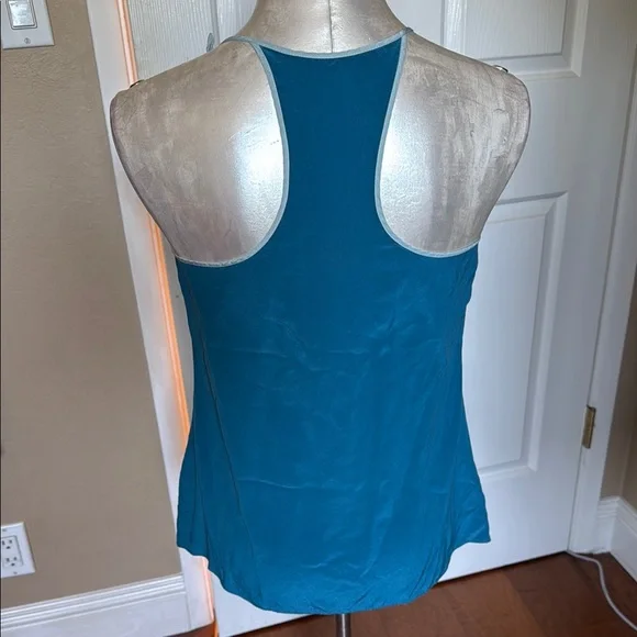 Matty M Women’s 100% silk TOP floral accents racer color Top teal approx size M - Picture 4 of 10